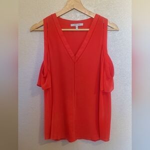 💚5/$25 Naked Zebra V-Neck Cold Shoulder Blouse In Marmalade Red V Neck Top